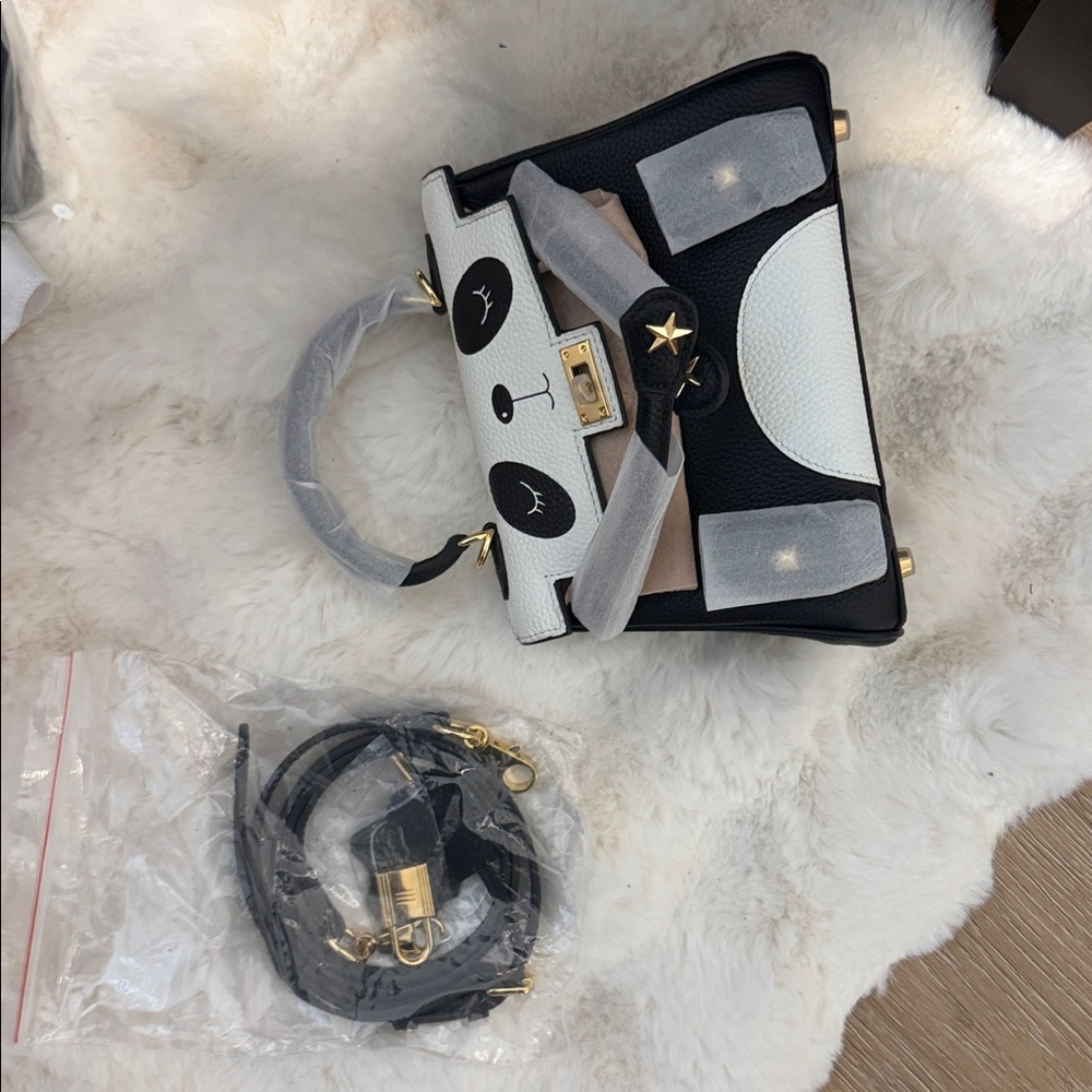 Black and White genuine leather mini Panda Design Handbag - Picture 11 of 14
